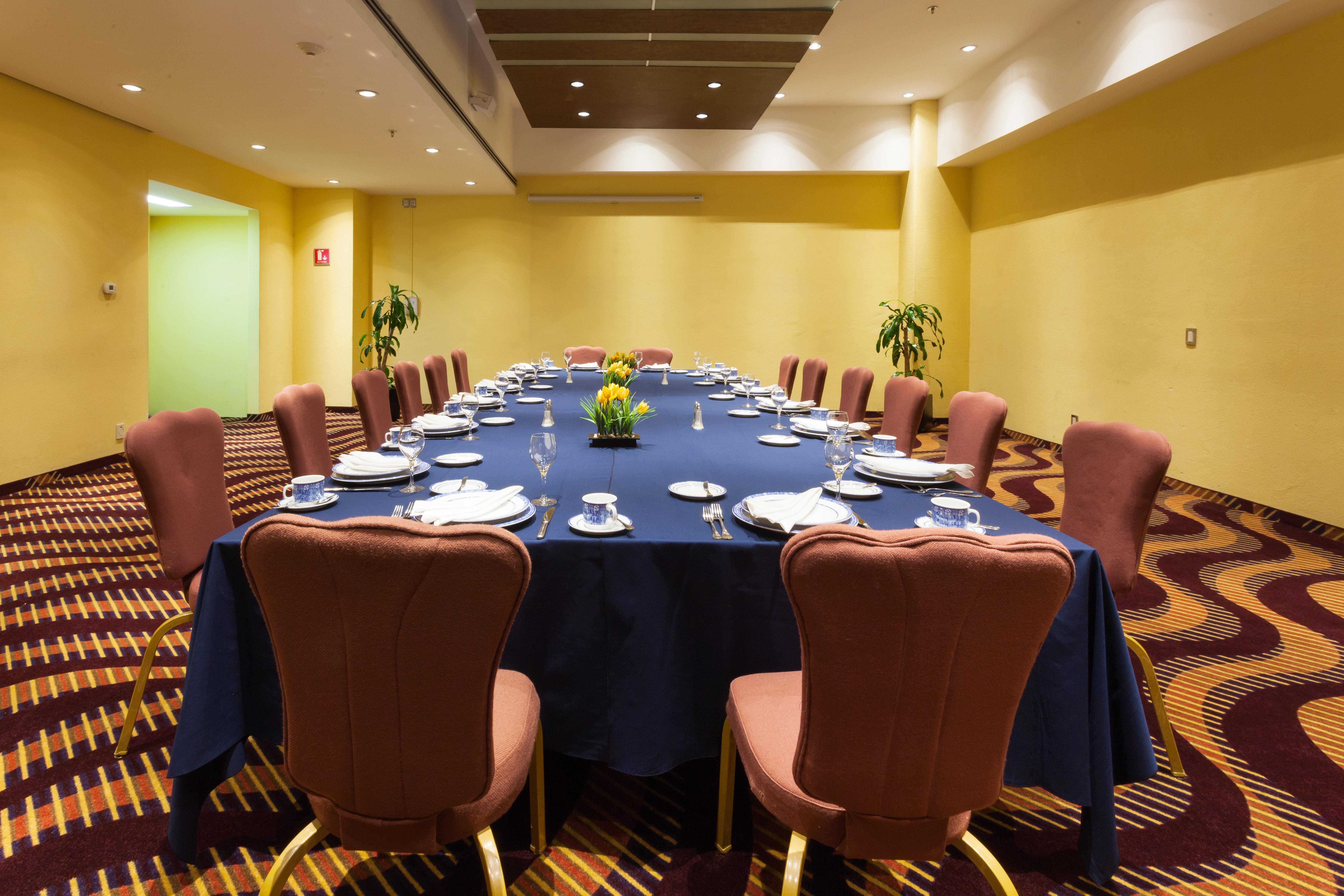 Holiday Inn Puebla Finsa By Ihg Экстерьер фото