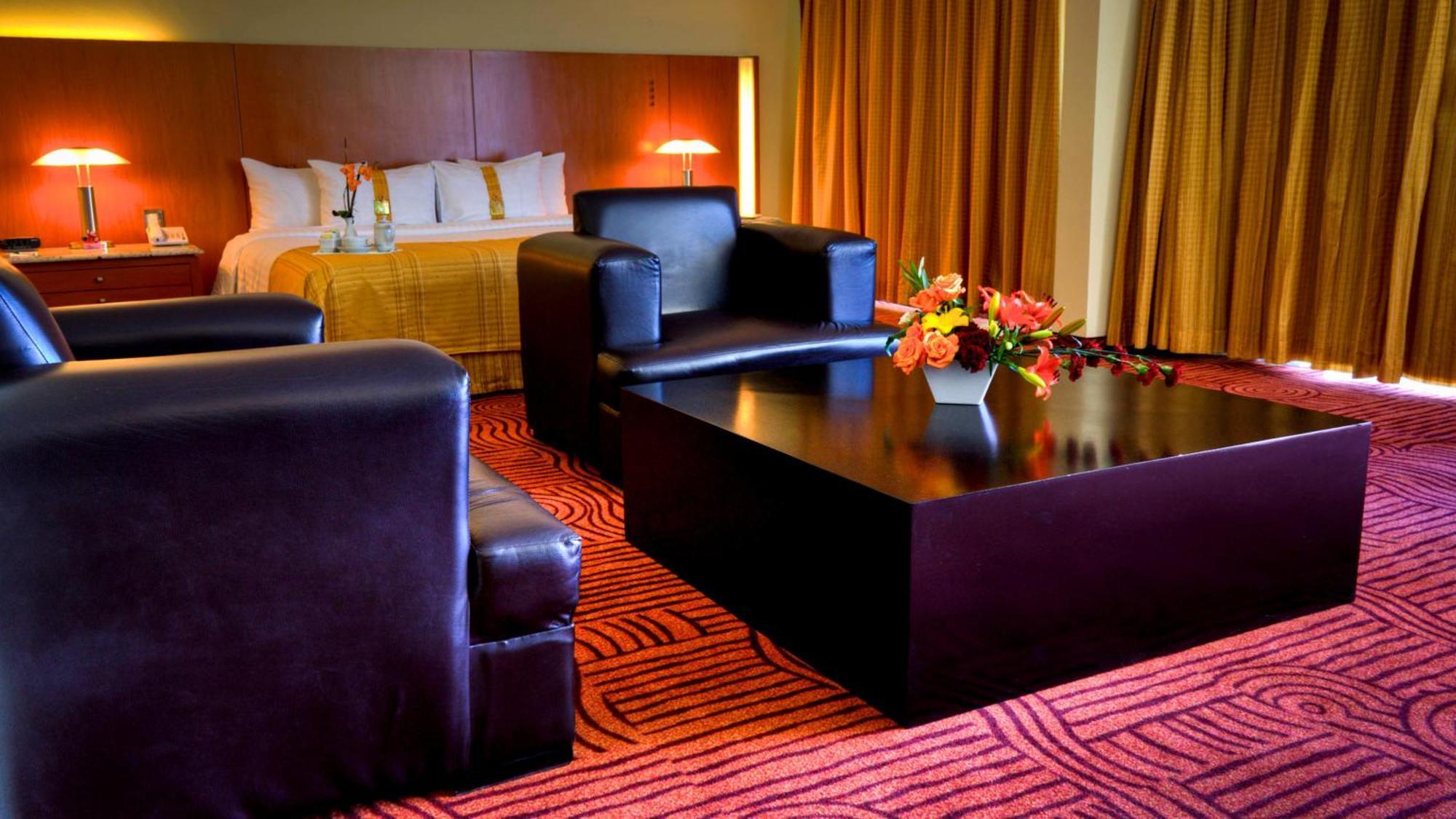 Holiday Inn Puebla Finsa By Ihg Экстерьер фото