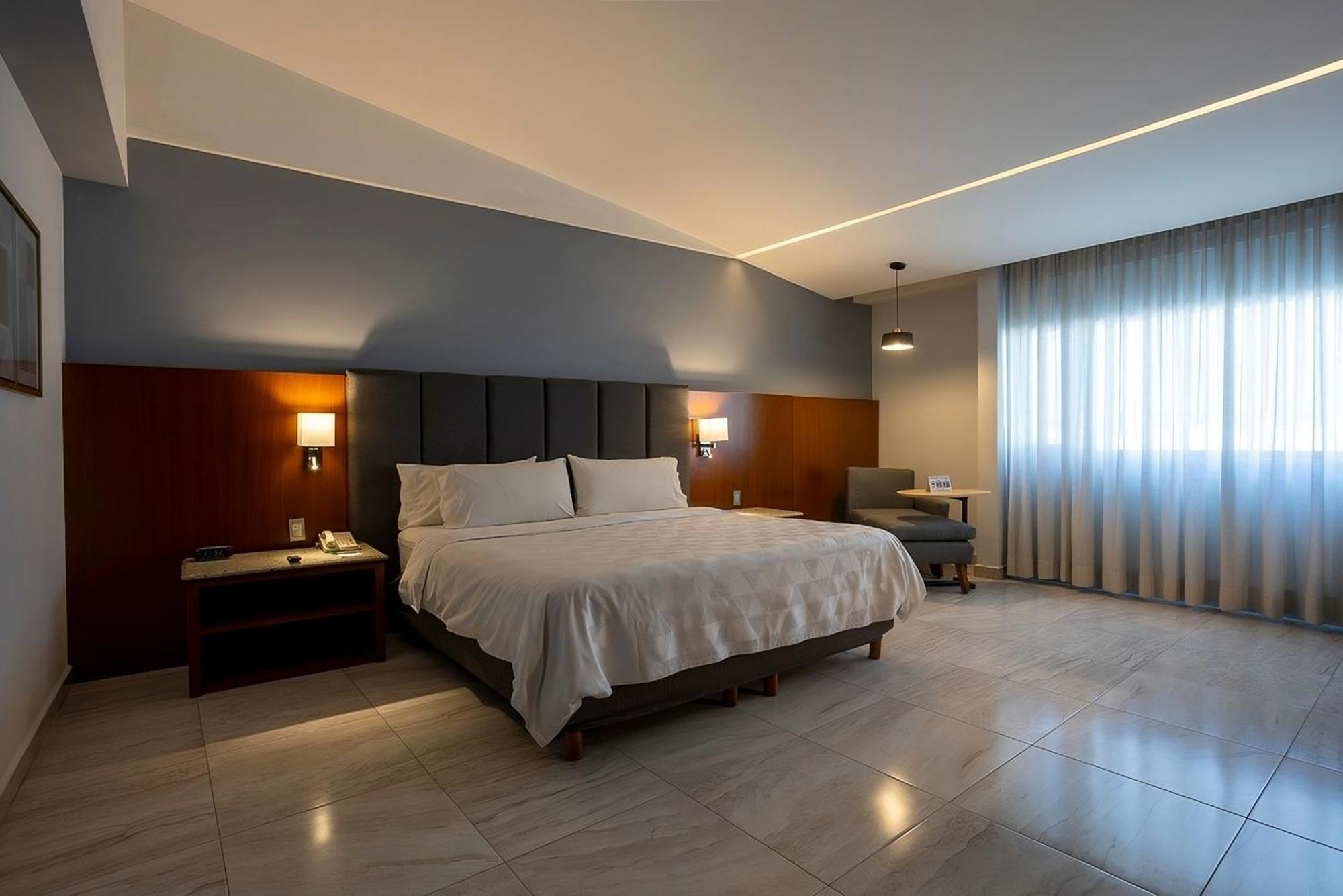 Holiday Inn Puebla Finsa By Ihg Экстерьер фото